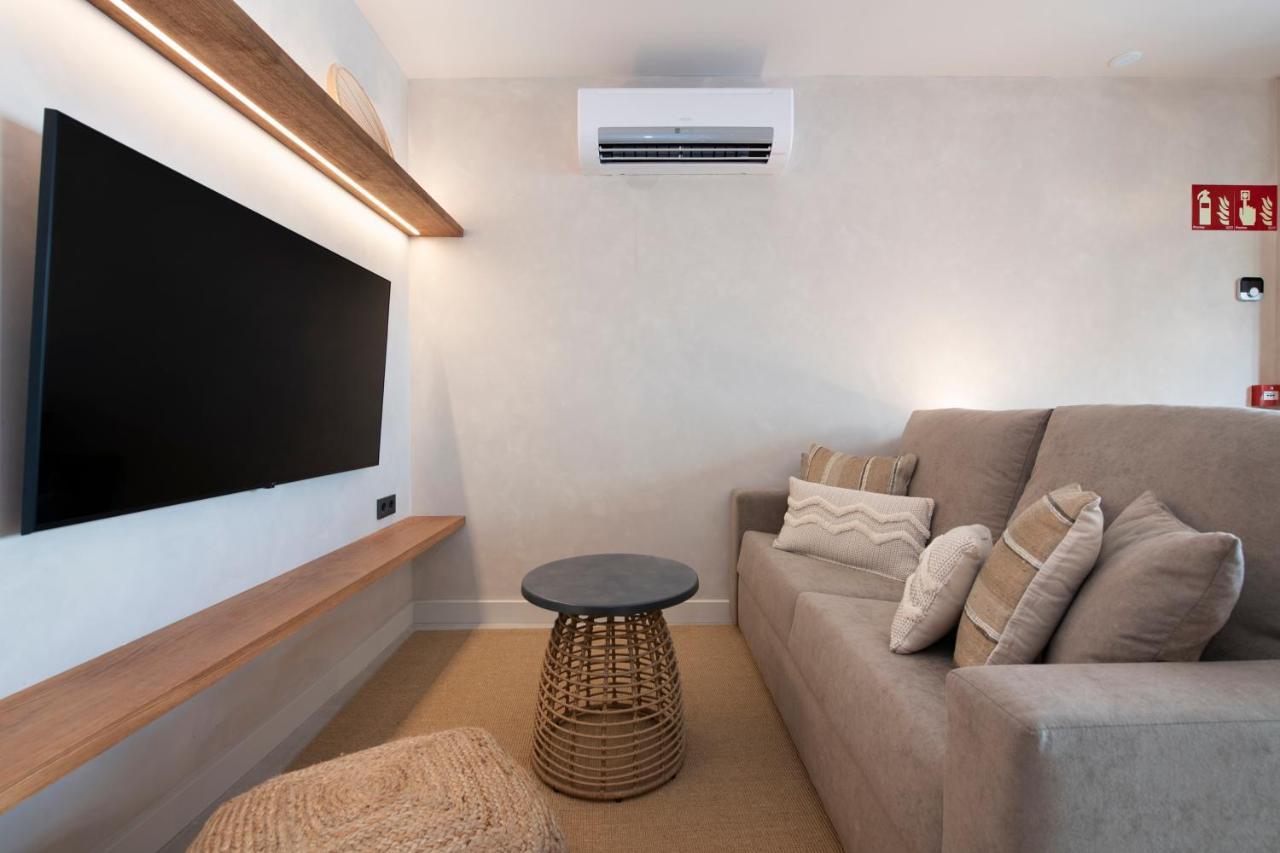 Apartamentos Balisse Castelldefels Dış mekan fotoğraf