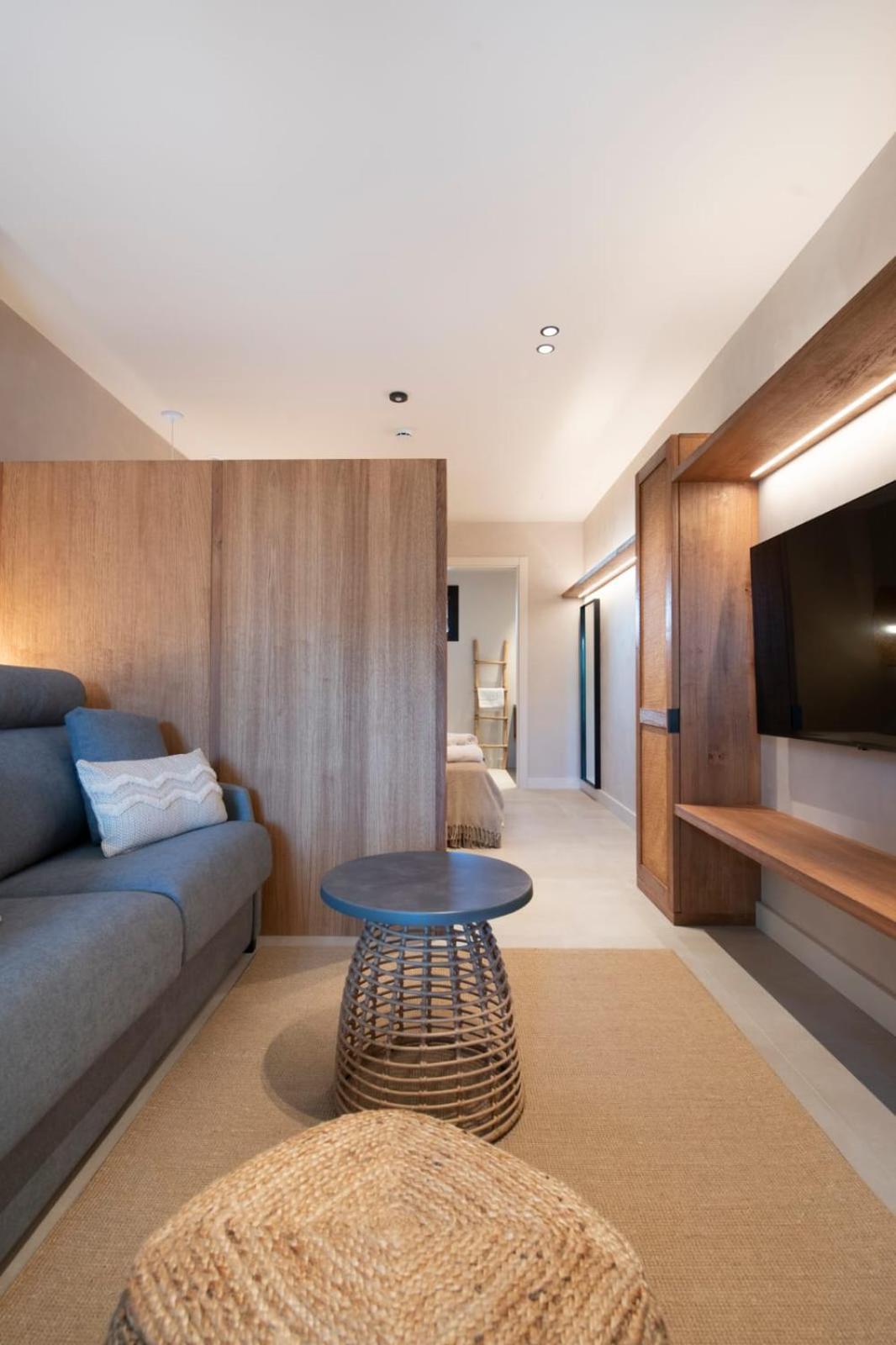 Apartamentos Balisse Castelldefels Dış mekan fotoğraf