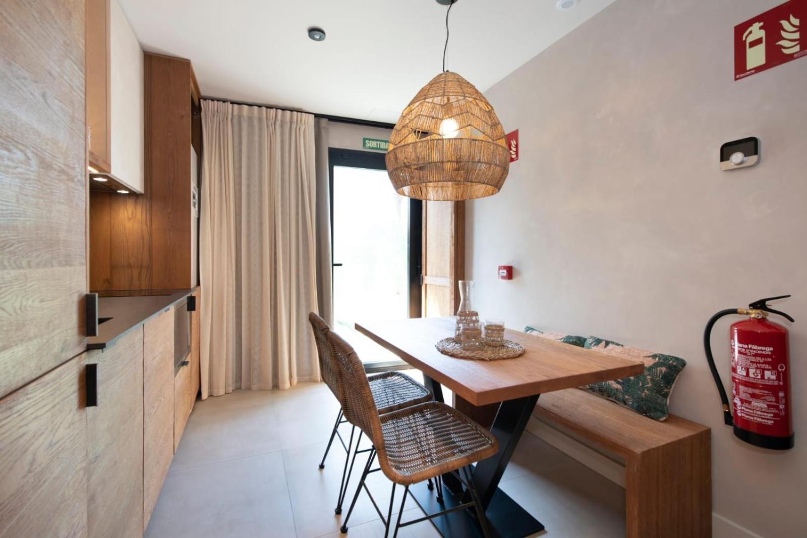 Apartamentos Balisse Castelldefels Dış mekan fotoğraf